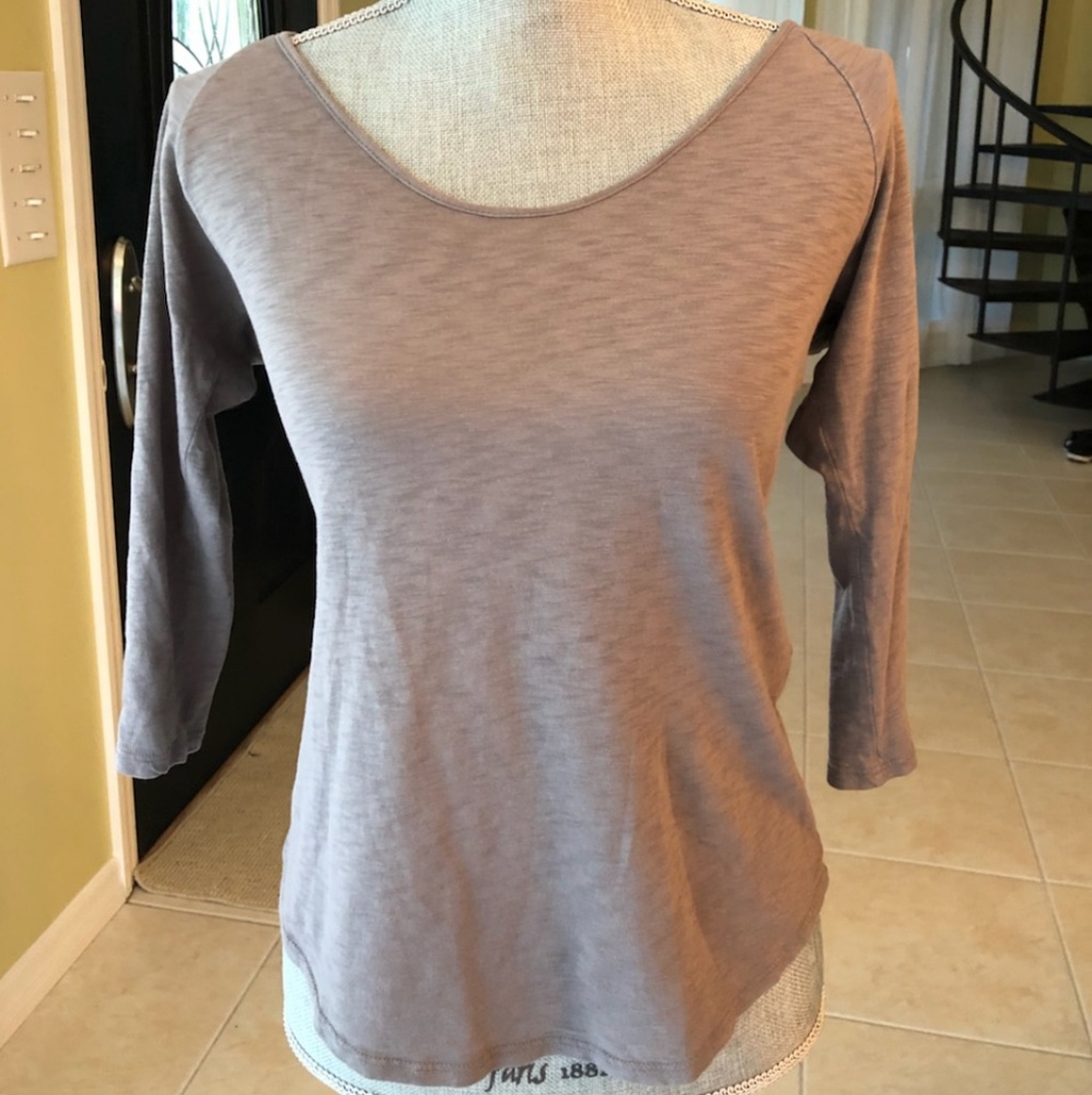 3 quarter sleeve shirt